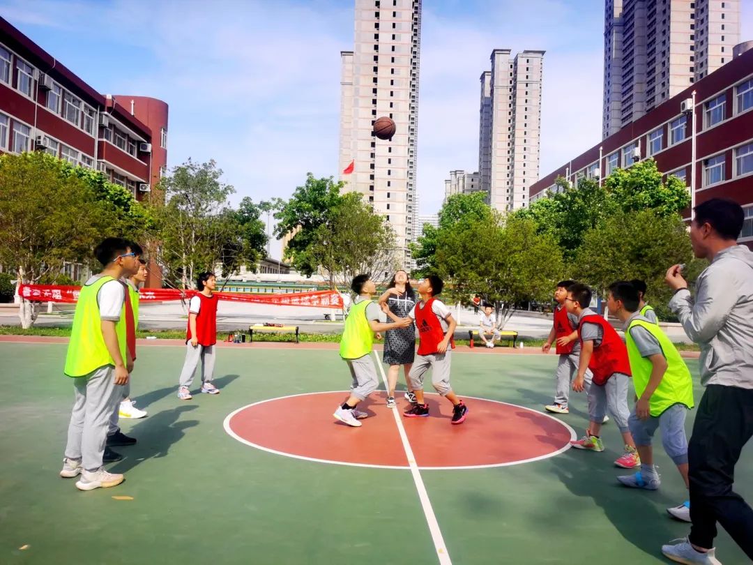 青春无阻“篮” 一起向未来——私立济南齐鲁学校六年级举行毕业篮球赛