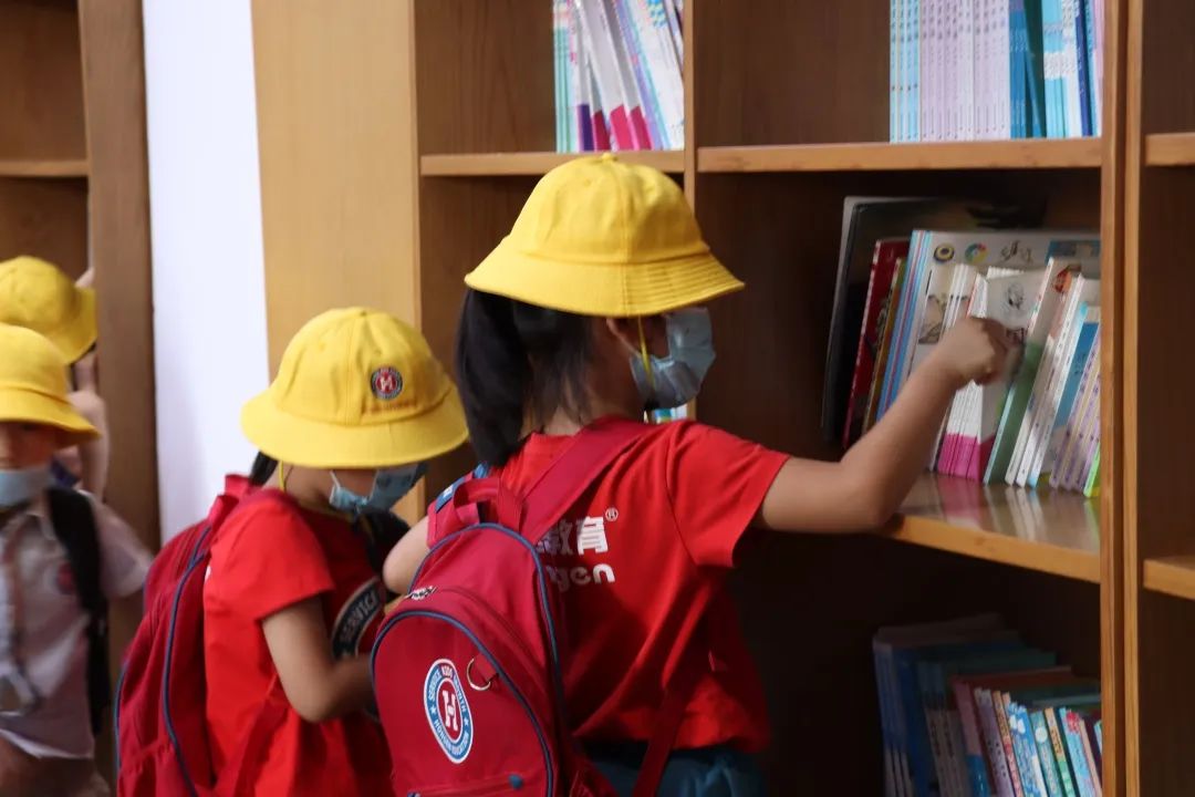 走进小学 感悟成长——洪恩幼儿园的娃娃们走进山师郓城照昕实验学校