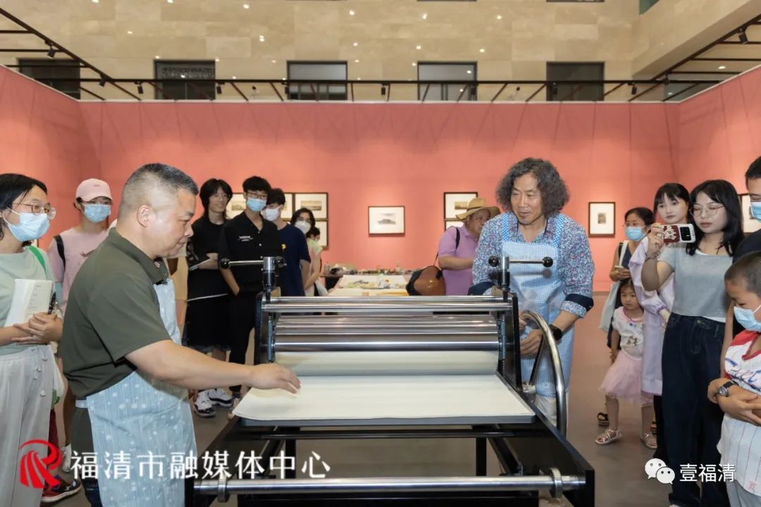 “卢浮宫铜版画——李可染李庚父子藏品展”在福清美术馆开幕，著名画家唐承华“版画公教课”现场开授