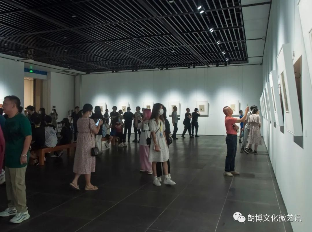  “迹——雷波油画展”在广西书画院美术馆展出，展期至7月25日