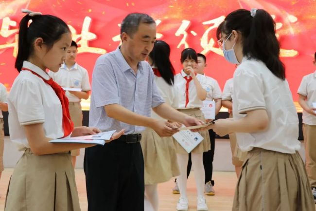 花开盛夏 奔赴未来——济南高新区劝学里小学2016级毕业典礼圆满举行