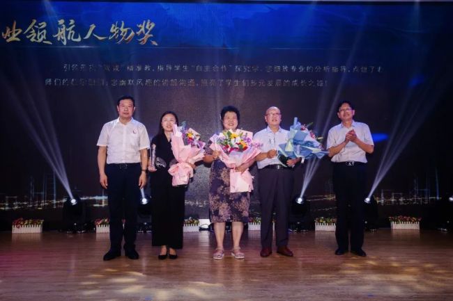 济南长清湖实验学校“花开在眼前”建校六周年素质教育成果展成功举办