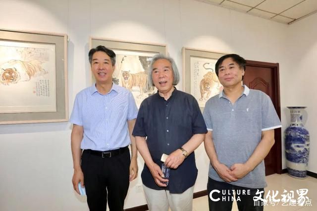 “虎啸风生——肖培金壬寅生肖虎作品展”在天津展出