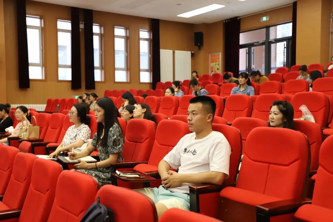 “树德育品牌，展校园风采”——山师中建长清湖实验学校参加暑期专题培训