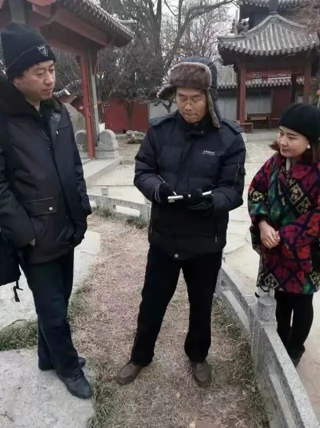 登高望远  天宽地阔——著名画家王焕波泰山写生佳作丰硕