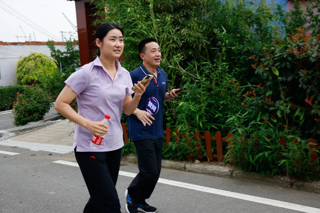 同心协力  踔厉奋进——银丰生物集团基因公司半年工作会隆重举行