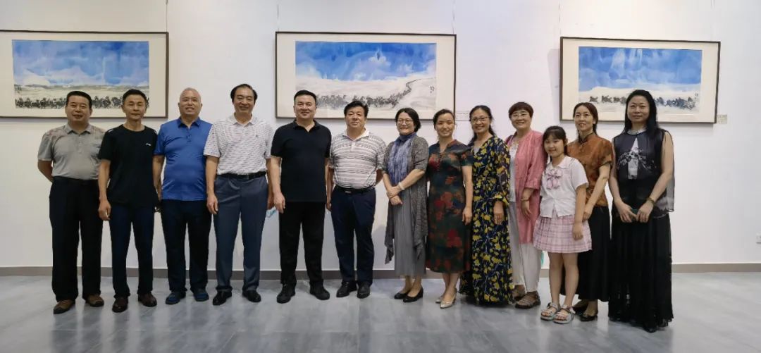 “墨语生辉 致化归一——泓青、高群中国画作品展”在东营市隆重开幕