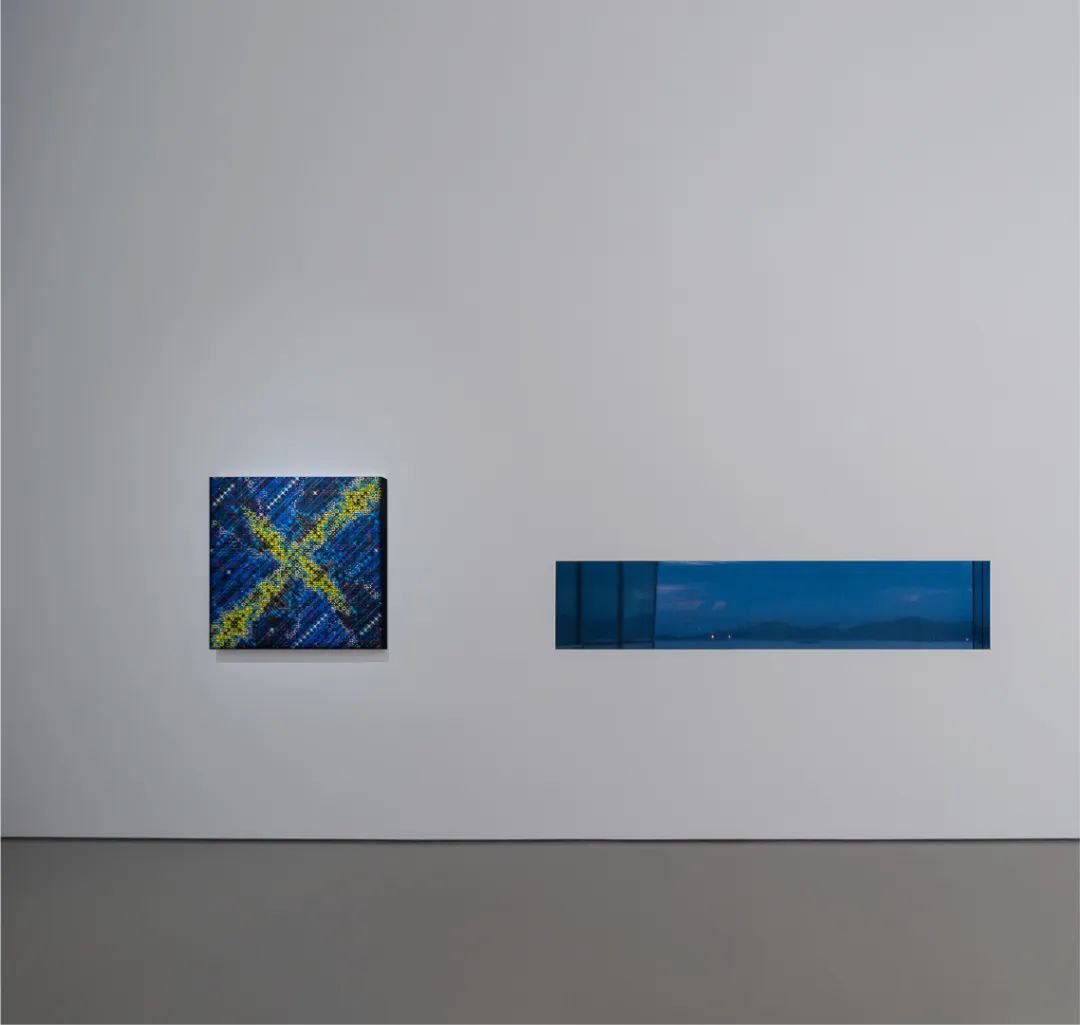 著名艺术家丁乙大型个展“流动的无限”8月13日将在青岛西海美术馆开幕，50件作品讲述30年艺术成长史