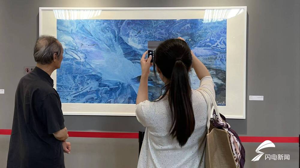 全球聚焦登陆纽约时代广场，著名艺术家霜凝《蓝色大明湖》8月将再次“荡漾”济南 