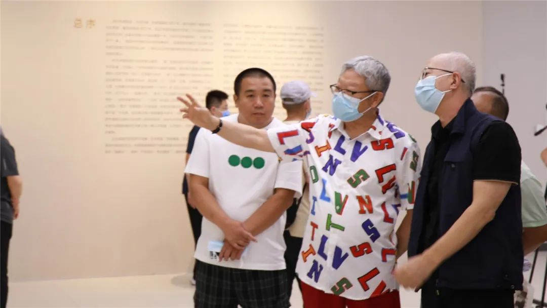 “大道不孤——2022年度中国国家画院中青年艺术家邀请展：郁郁朝花·乔宜男作品展”在京开幕