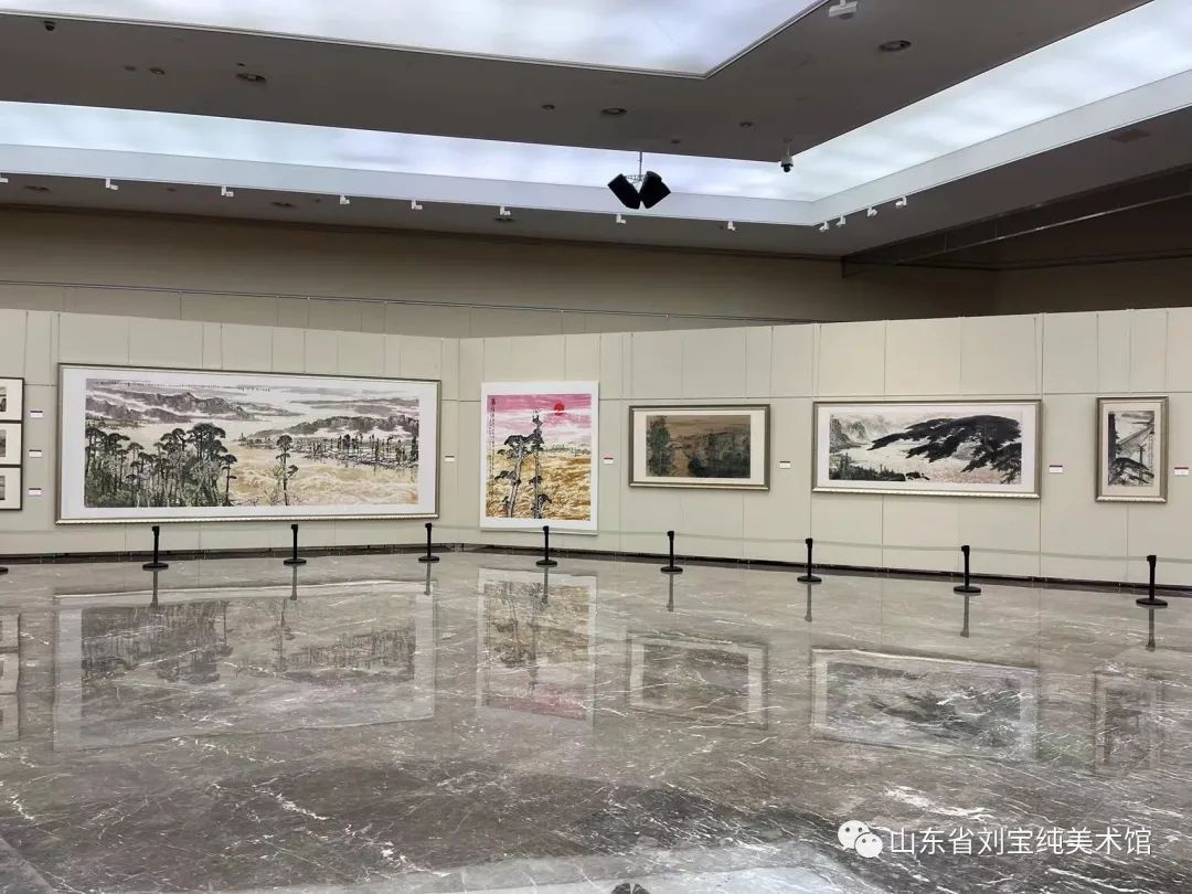 著名画家刘宝纯参展“喜迎二十大·山东省黄河主题美术创作大展”并亲临开幕现场