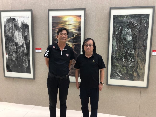 著名画家王焕波应邀参加“经典与风范一一当代美术名家邀请展暨学术研讨会”