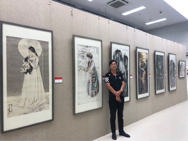 著名画家王焕波应邀参加“经典与风范一一当代美术名家邀请展暨学术研讨会”