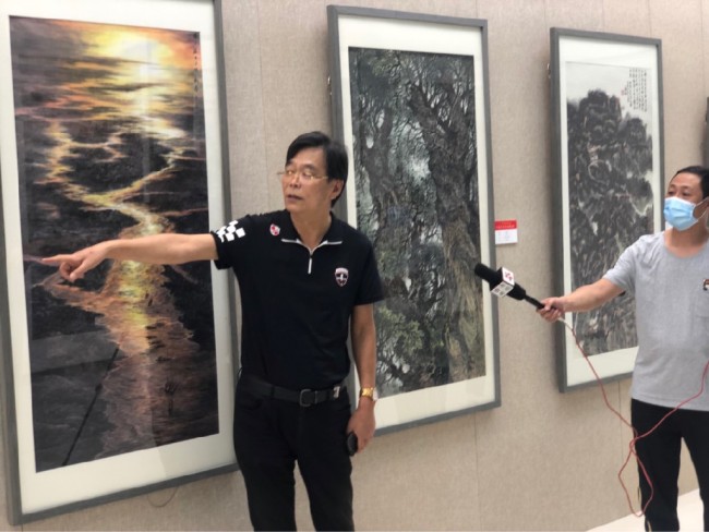 著名画家王焕波应邀参加“经典与风范一一当代美术名家邀请展暨学术研讨会”