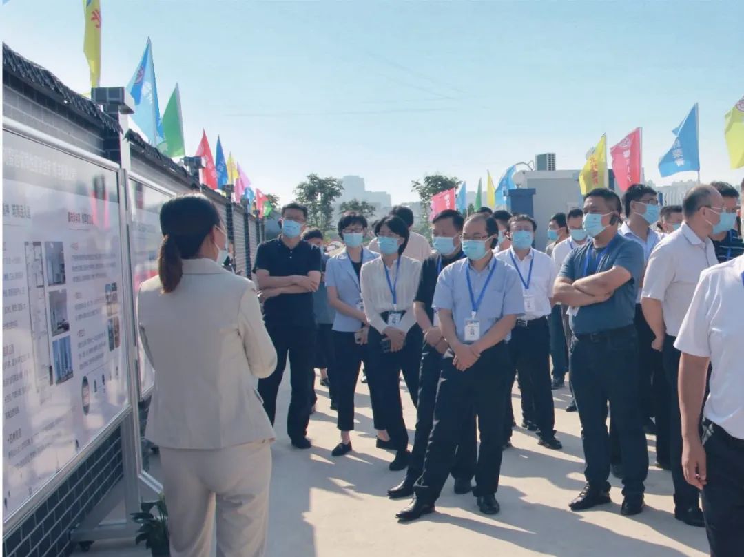 住建部住房专题研究班到银丰租赁公寓调研考察