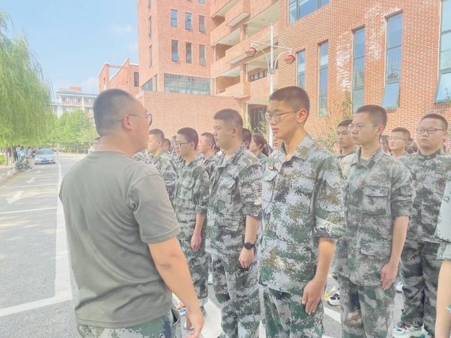 少年负壮气，奋烈自有时——泰山国际学校军训铸就秋日最美风景