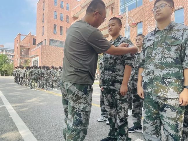 少年负壮气，奋烈自有时——泰山国际学校军训铸就秋日最美风景