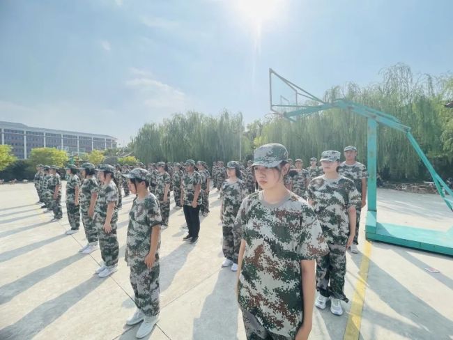 少年负壮气，奋烈自有时——泰山国际学校军训铸就秋日最美风景