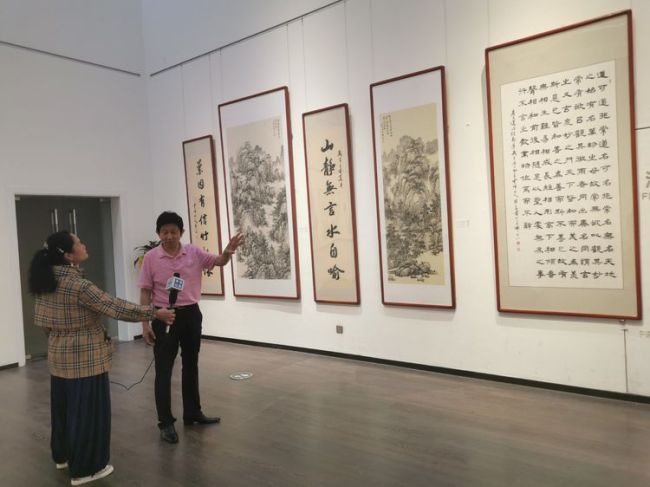 “乐道守真”戴丕昌教授从教从艺五十周年书画展圆满落幕，高校巡展首展今日在山东管理学院开启