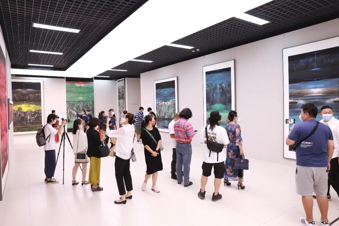 中国国家画院2022年“大道不孤”系列展：天地人和·卢禹舜作品展在北京开展