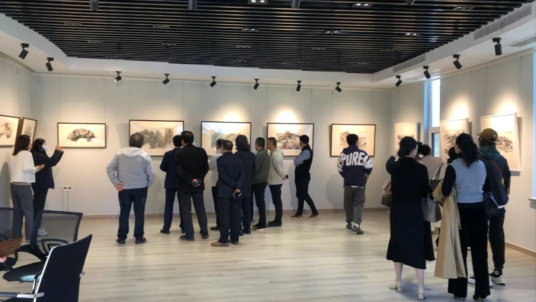 “助力乡村文化振兴——青岛画院大石写生作品展”在崂山大石美术馆开展