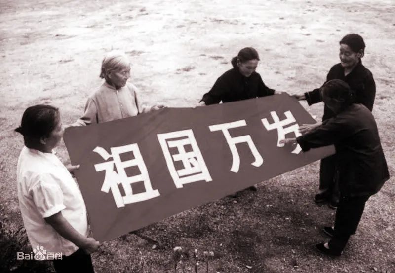 著名画家梁文博《沂蒙六姐妹》参展“奋进新征程 共绘新时代——山东画院喜迎二十大美术作品网络展”