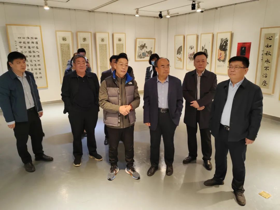 “喜迎二十大 奋进新征程书画名家作品邀请展”在济南举行