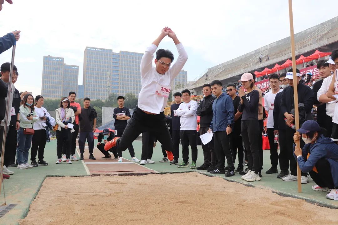 银丰集团第十九届运动会圆满举办，银丰地产集团获得团体总冠军