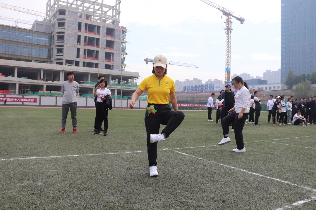 银丰集团第十九届运动会圆满举办，银丰地产集团获得团体总冠军