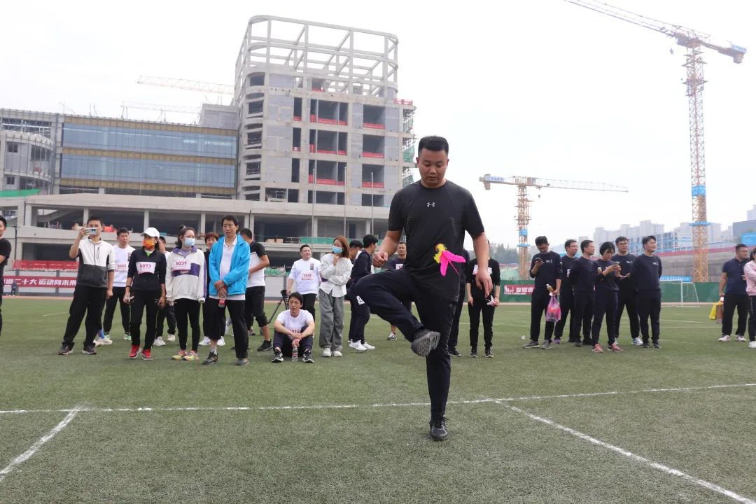 银丰集团第十九届运动会圆满举办，银丰地产集团获得团体总冠军