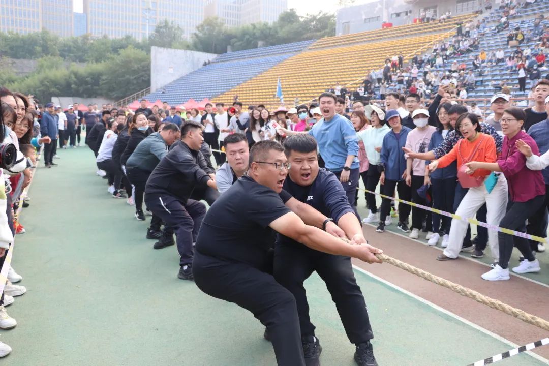 银丰集团第十九届运动会圆满举办，银丰地产集团获得团体总冠军