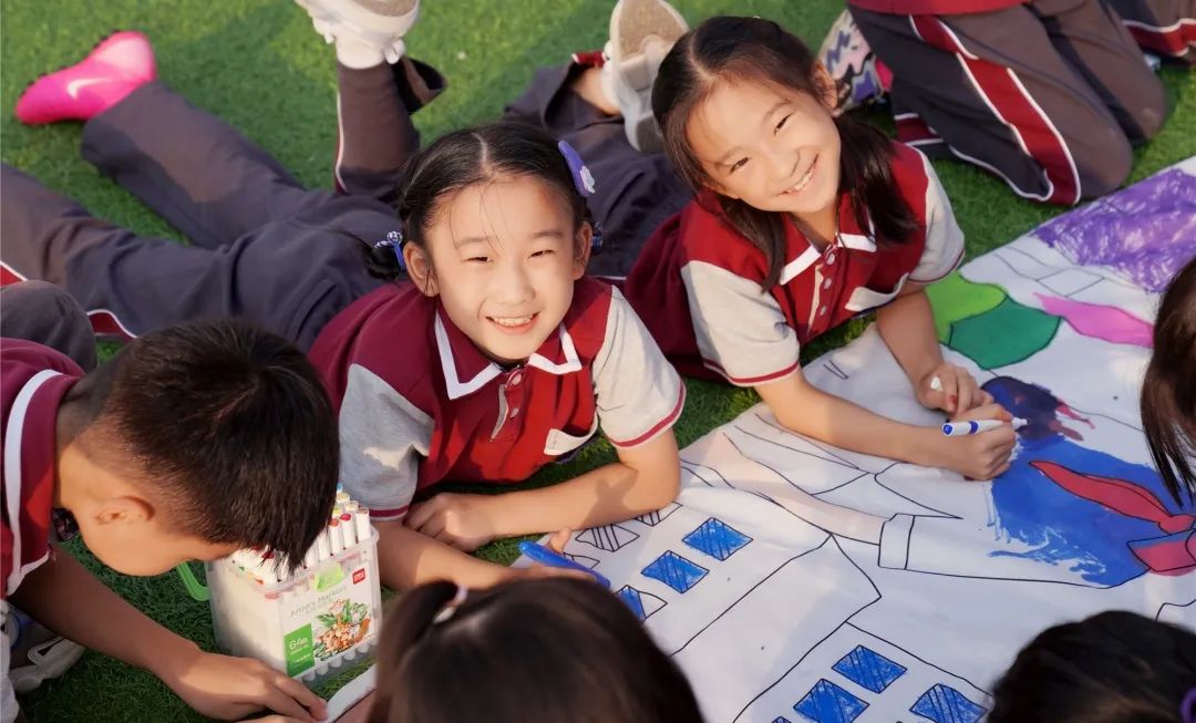 济南市安生学校小学部举行建队节庆祝活动暨新生入队仪式