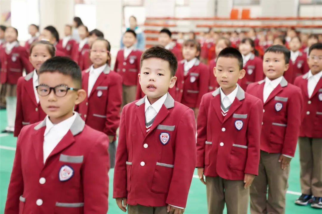 济南市安生学校小学部举行建队节庆祝活动暨新生入队仪式