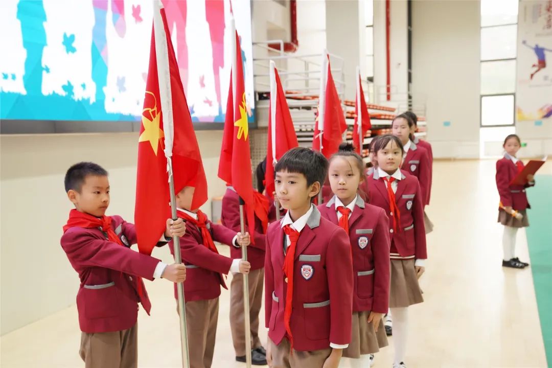 济南市安生学校小学部举行建队节庆祝活动暨新生入队仪式