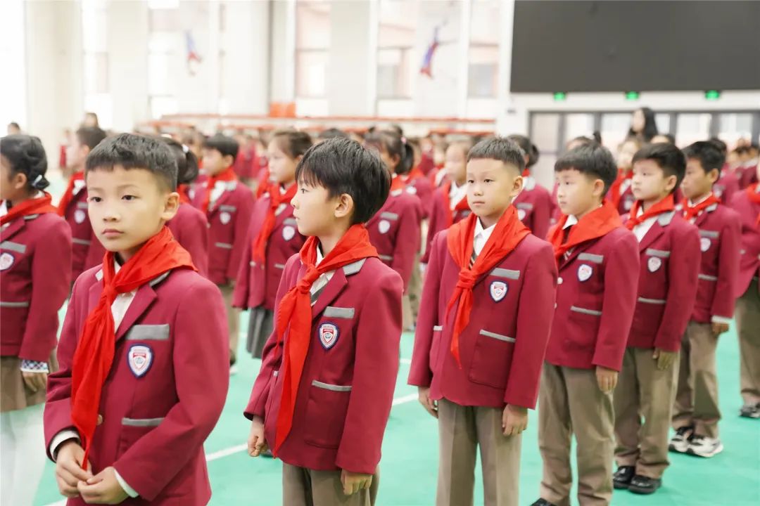 济南市安生学校小学部举行建队节庆祝活动暨新生入队仪式