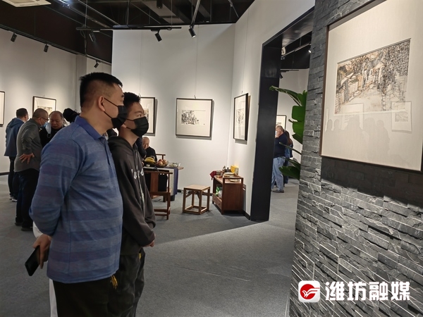 “美丽乡村——贾荣志中国画写生精品展”在潍坊开展，共展出40余幅作品