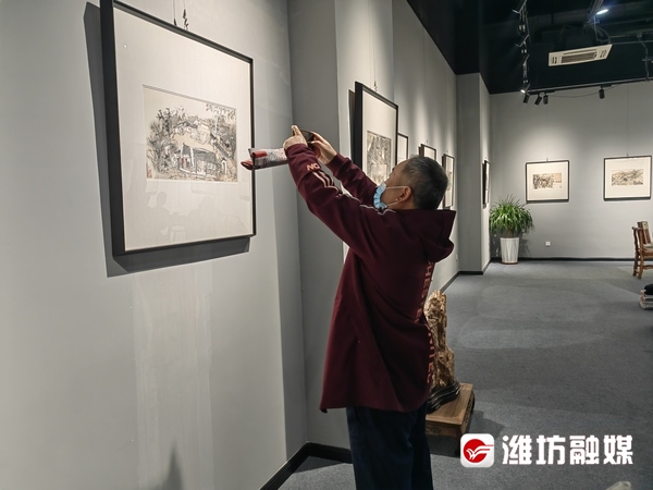 “美丽乡村——贾荣志中国画写生精品展”在潍坊开展，共展出40余幅作品