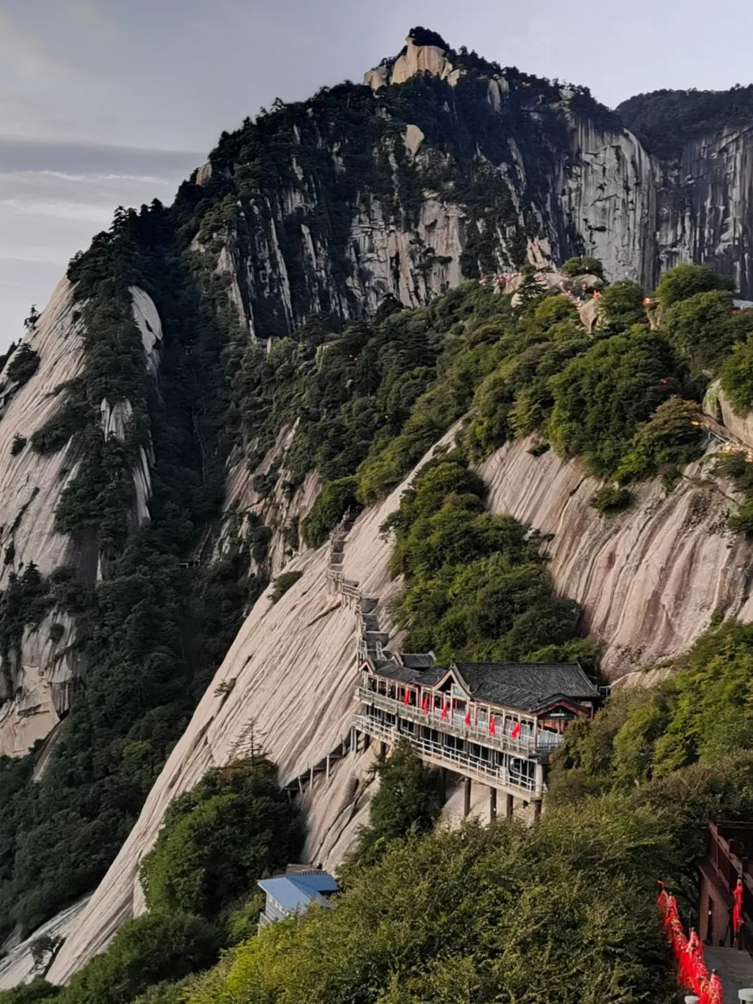 氤氲诗境 清净从容——著名画家徐永生写生大美华山