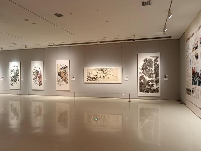 “潮涌黄河口——黄河生态保护与高质量发展美术创作展”＆“第四届山东画院年展”今日在山东美术馆同时启幕