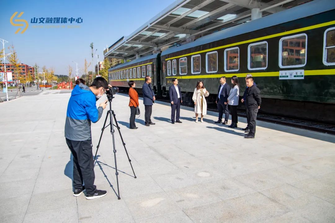 青岛市及莱西市政协委员到山东文化产业职业学院走访调研