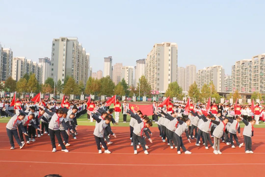 济南高新区汉峪小学首届田径运动会暨2022年秋季体育节圆满闭幕