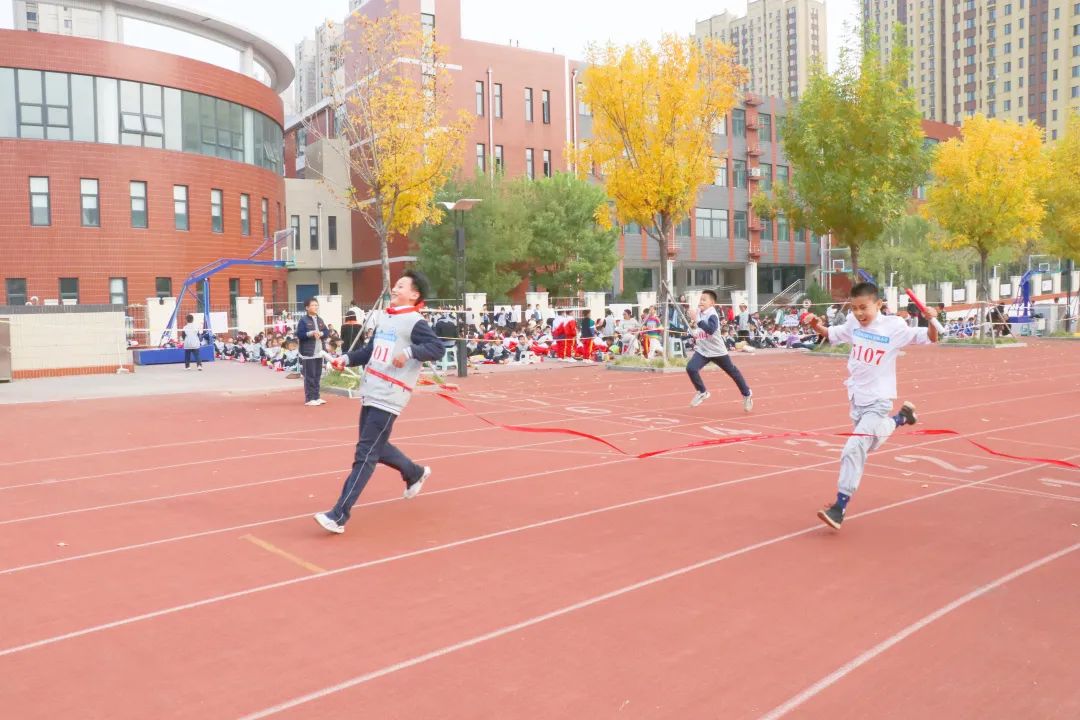 济南高新区汉峪小学首届田径运动会暨2022年秋季体育节圆满闭幕