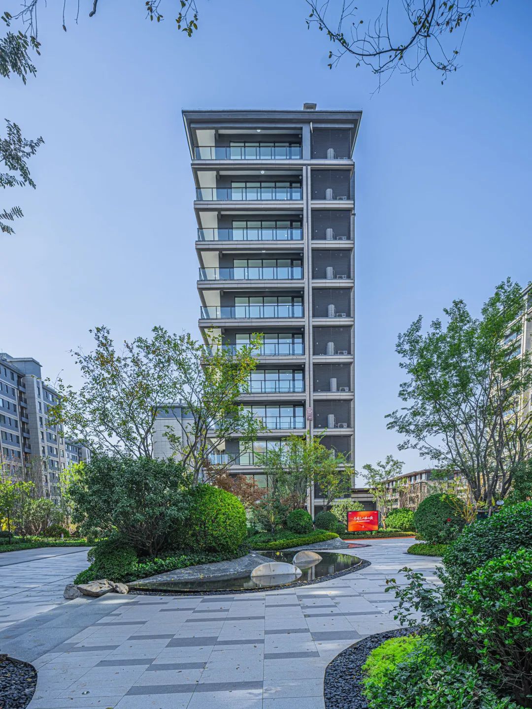 济南绿地·御山台首批洋房组团即将交付,山居实景大片震撼来袭