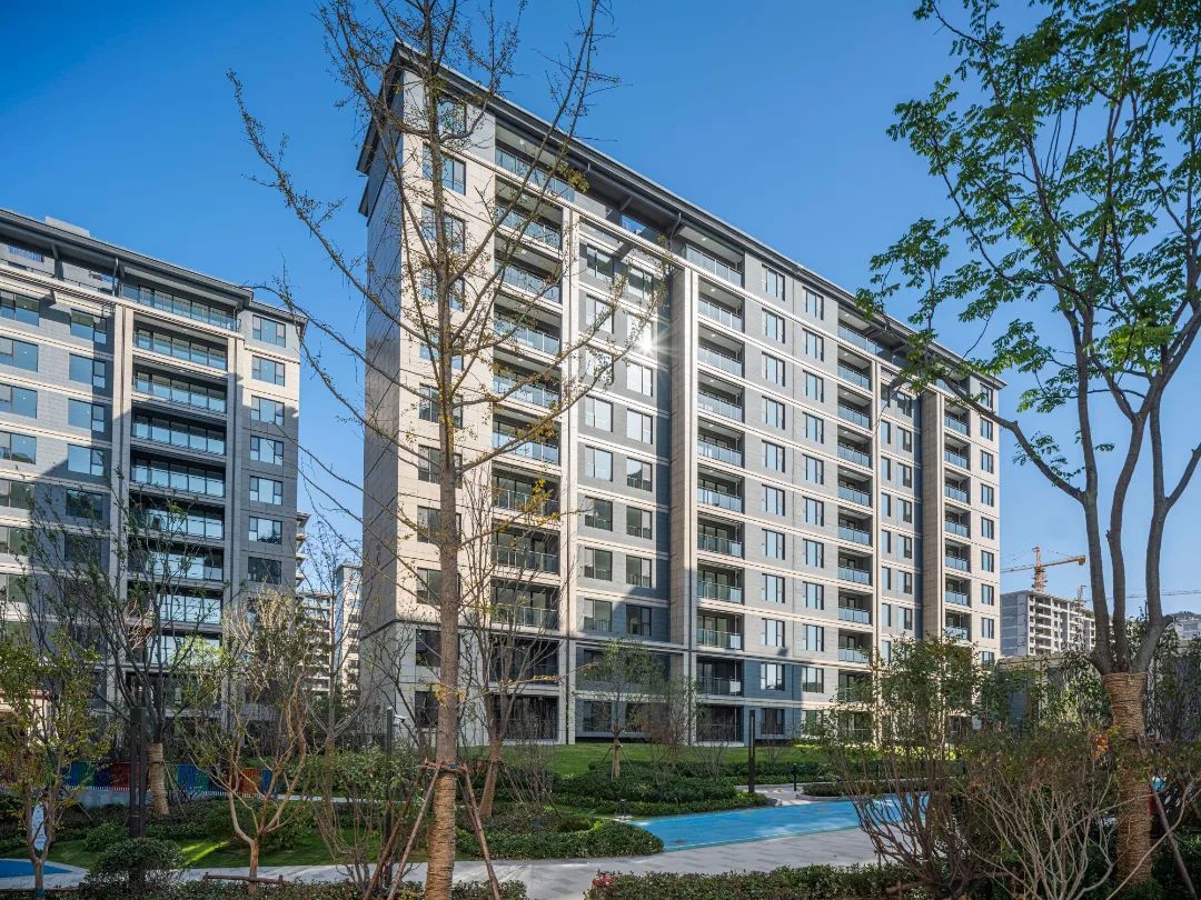 济南绿地·御山台首批洋房组团即将交付,山居实景大片震撼来袭