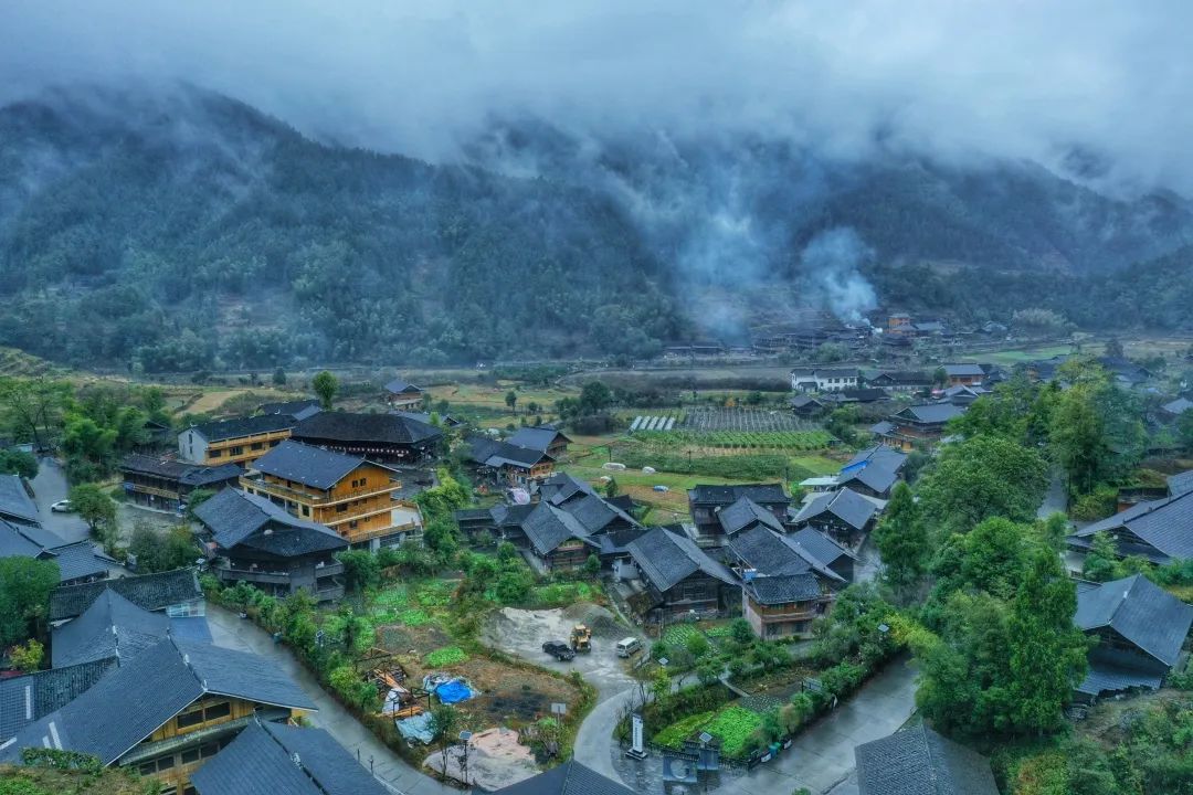 以“如画”的眼光看待风光——中国国家画院刘云导师工作室山水画高研班写生湖南紫鹊界