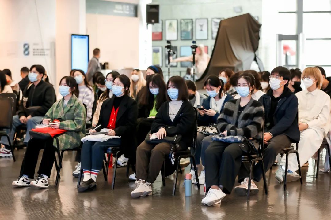 东方色彩  传统智慧——“2022中国传统色彩学术年会”在天津美术学院召开