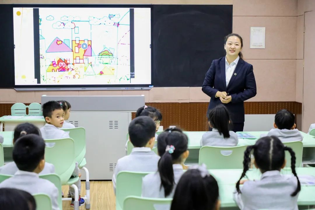 做寿司、钉纽扣、投垃圾——济南开元外国语小学开展劳动课程展示活动