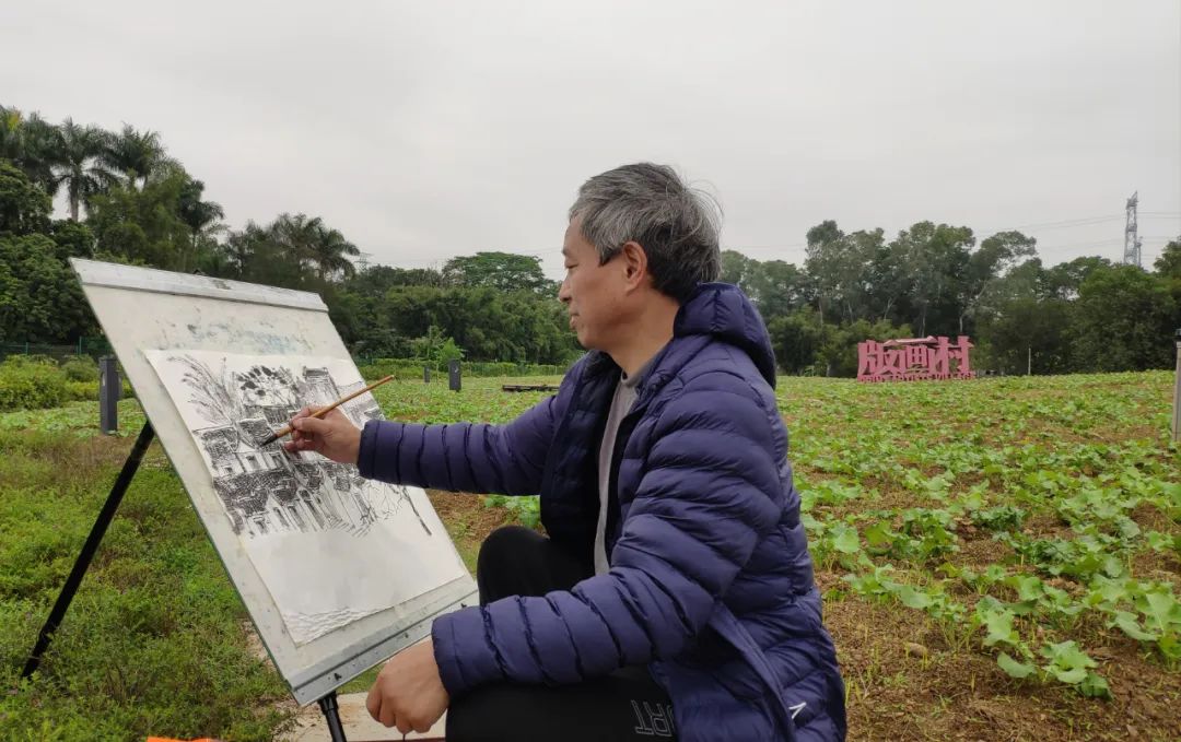 描绘百年古村落一一著名画家邹明新水墨研修班写生深圳观澜版画基地