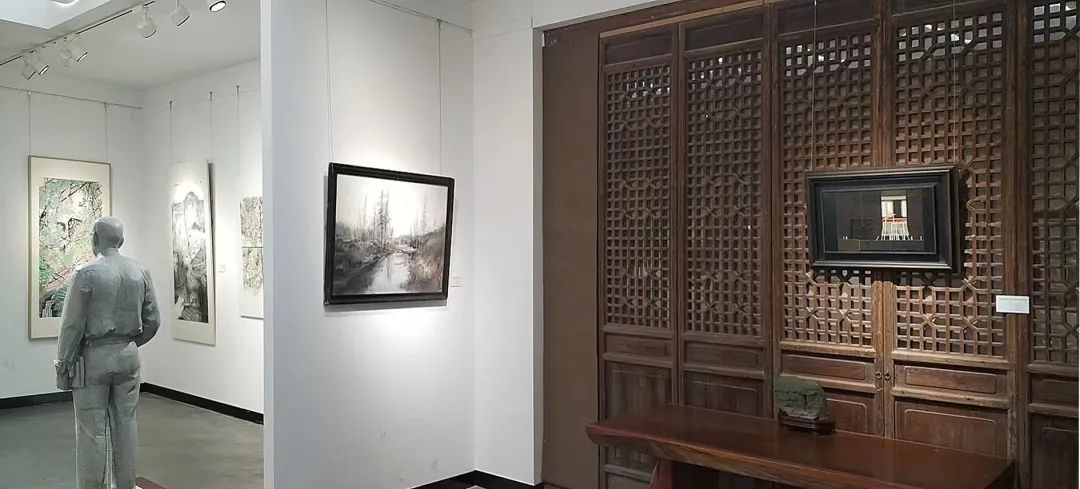 “江苏省首届新文艺群体美术作品展”在苏州展出