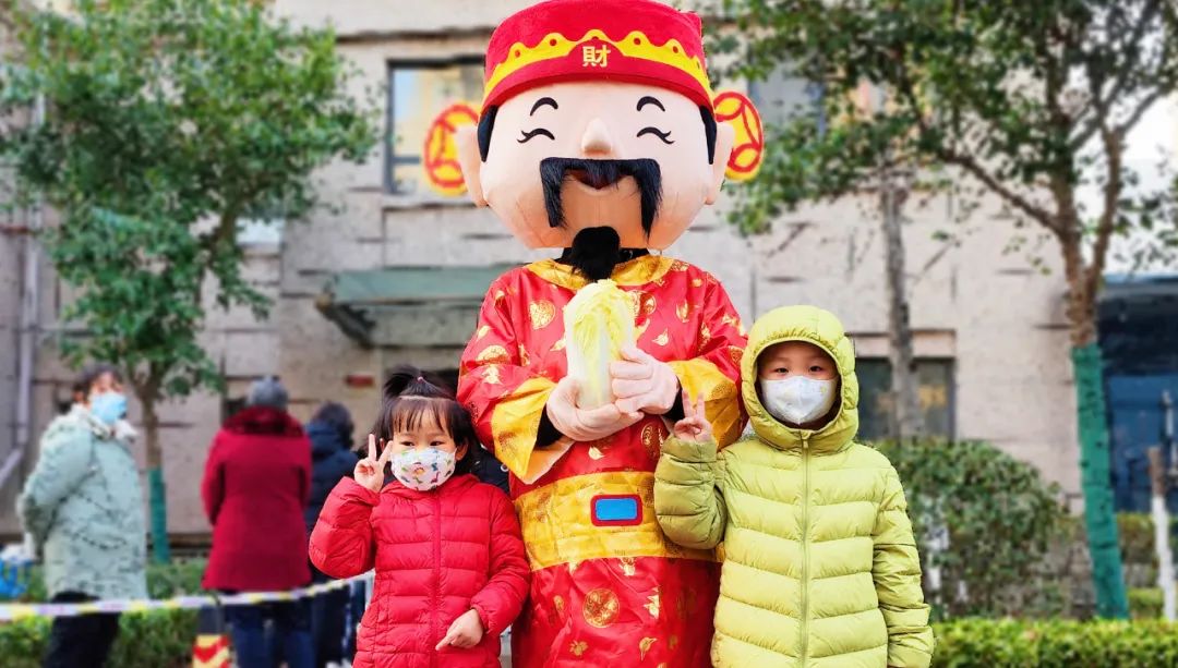 银丰物业爱在冬日，暖心守护